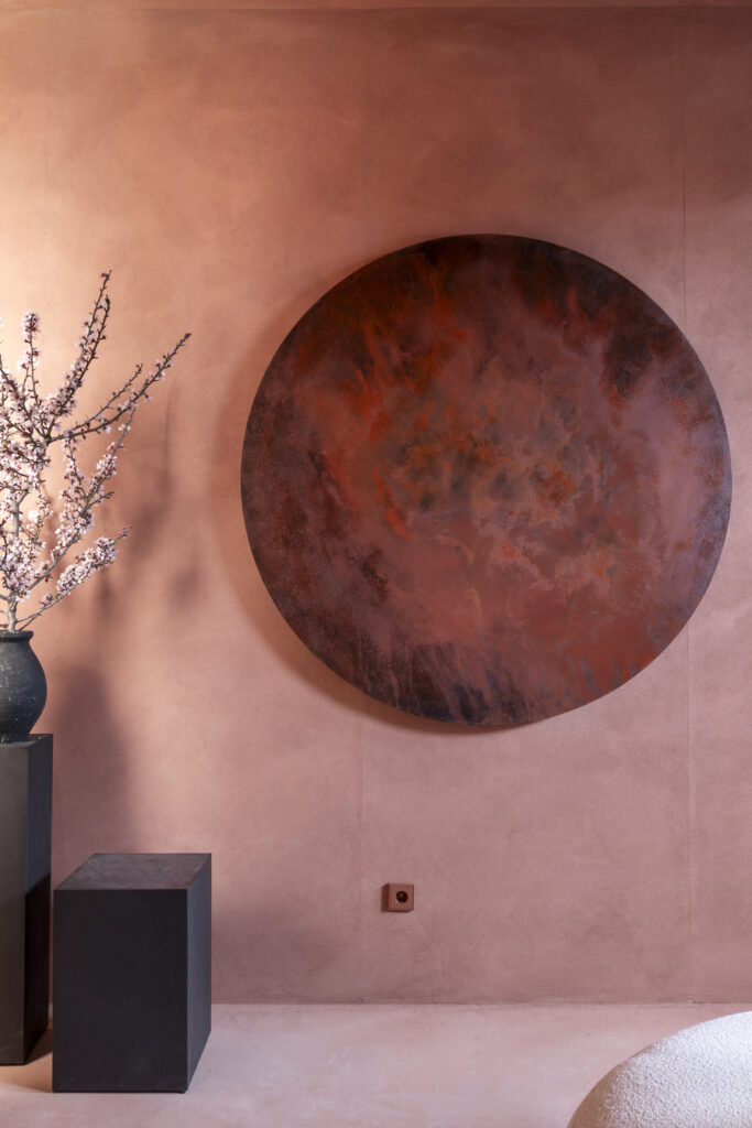 ecoclay ROCK 0.3 a la carta Interioristas en Accion 3 683x1024 - Dana by Interioristas en Acción