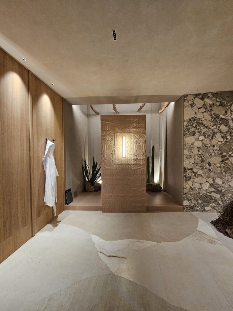 ecoclay rock 0.3 Montserrat massif 3 espacio porcelanosa 768x1024 - Nothing Alabama Porceanosa by Nothingstudio